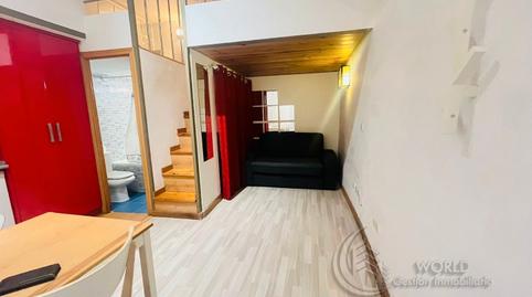 Foto 2 de Apartamento de alquiler en Calle de Velarde, Universidad - Malasaña, Madrid