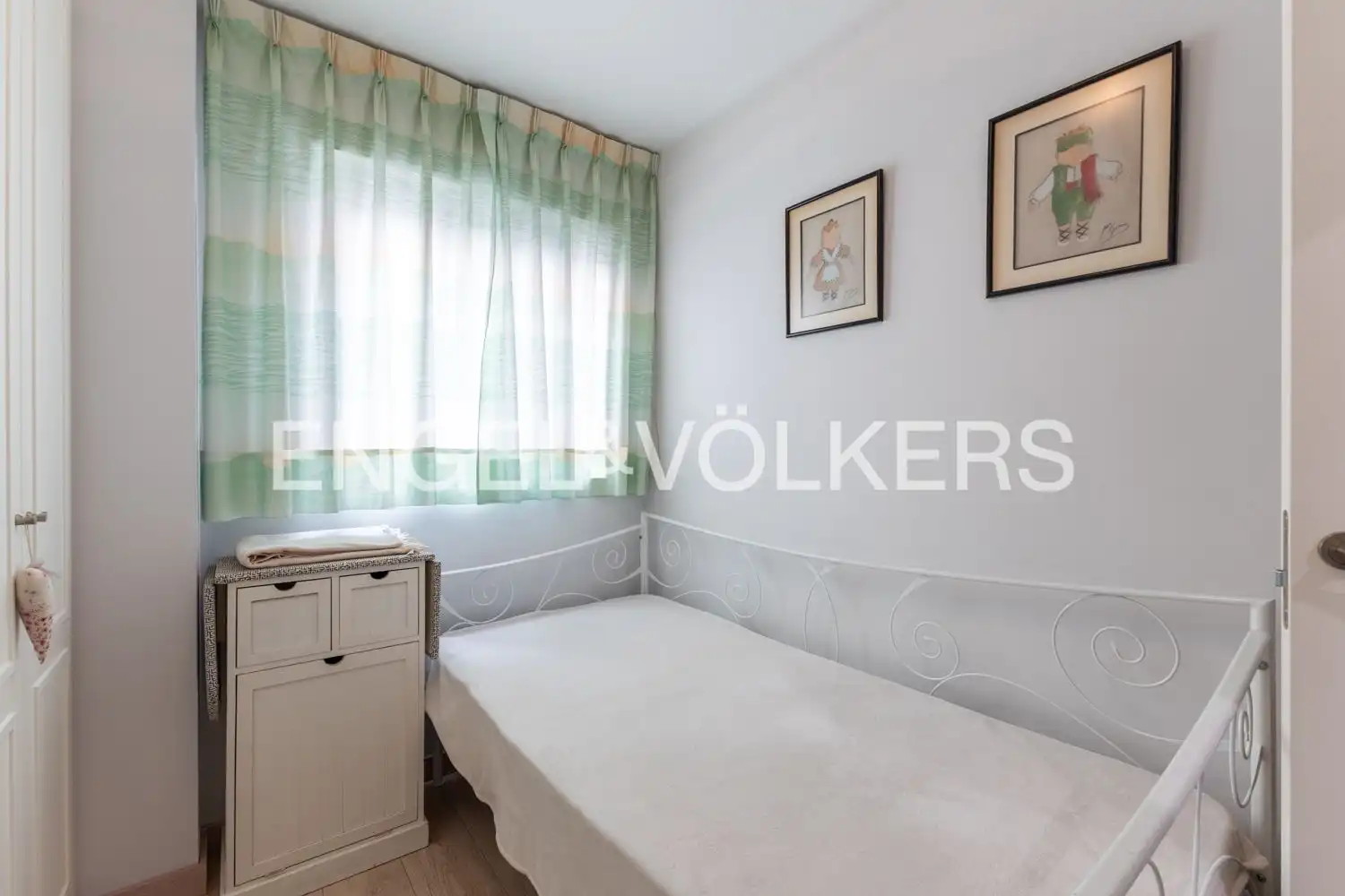 Bedroom of Flat for rent in Valencia  with Air Conditioner and Heating