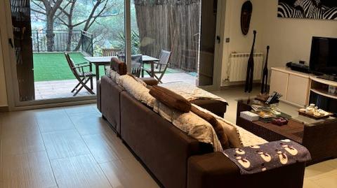 Foto 2 de Casa adosada en venda a Urbanitzacions, Mataró