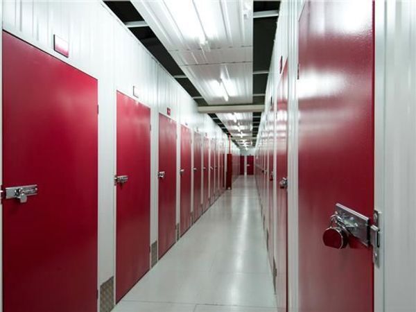 Box room to rent in  Zaragoza Capital  with Alarm