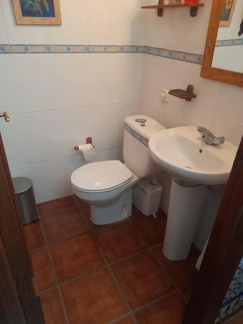 Badezimmer von Haus oder Chalet zur Miete in Premià de Mar mit Klimaanlage, Terrasse und Balkon