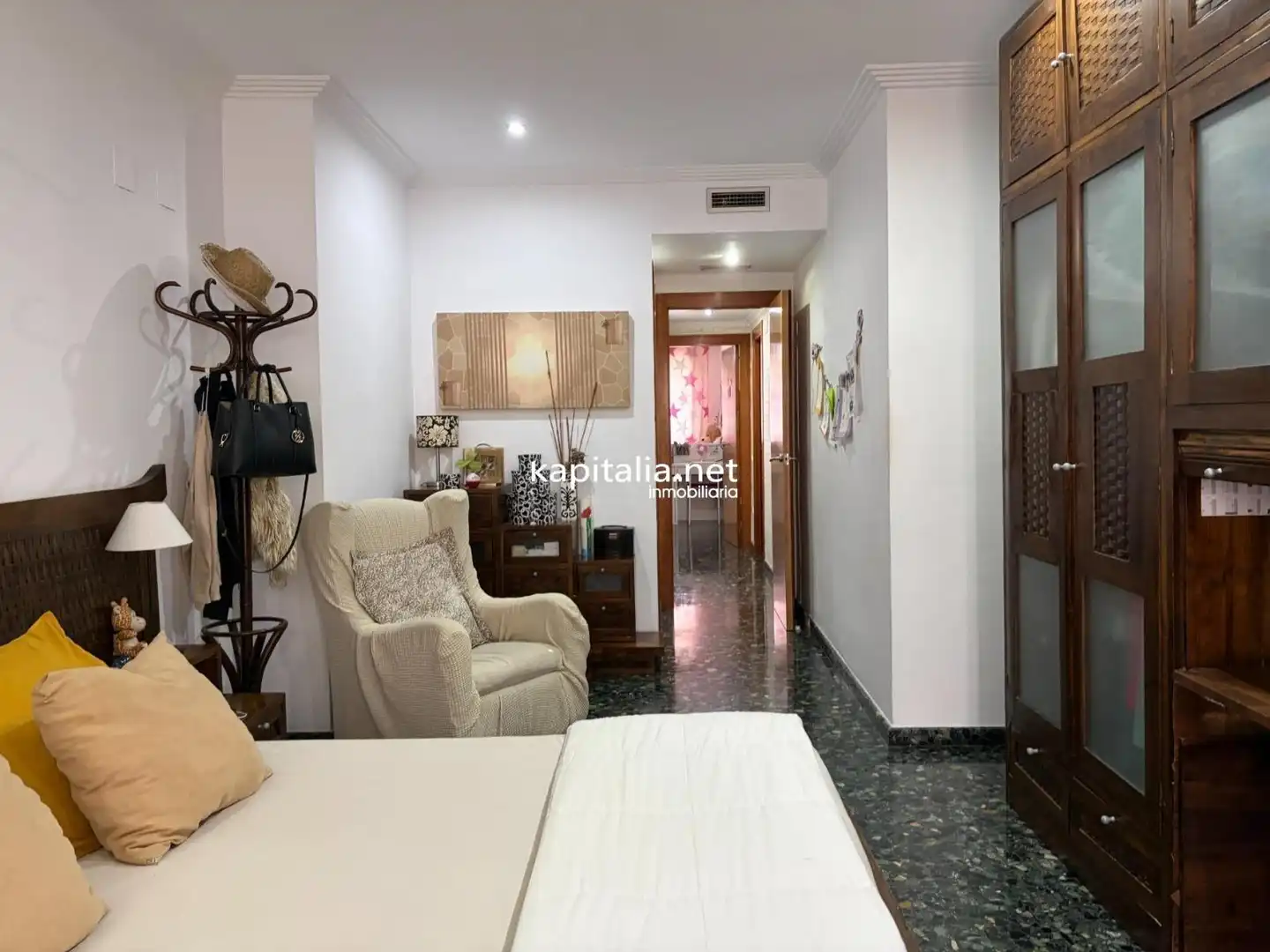 Piso con terraza en venta en Sant Josep - Zona Hospital, imagen 27
