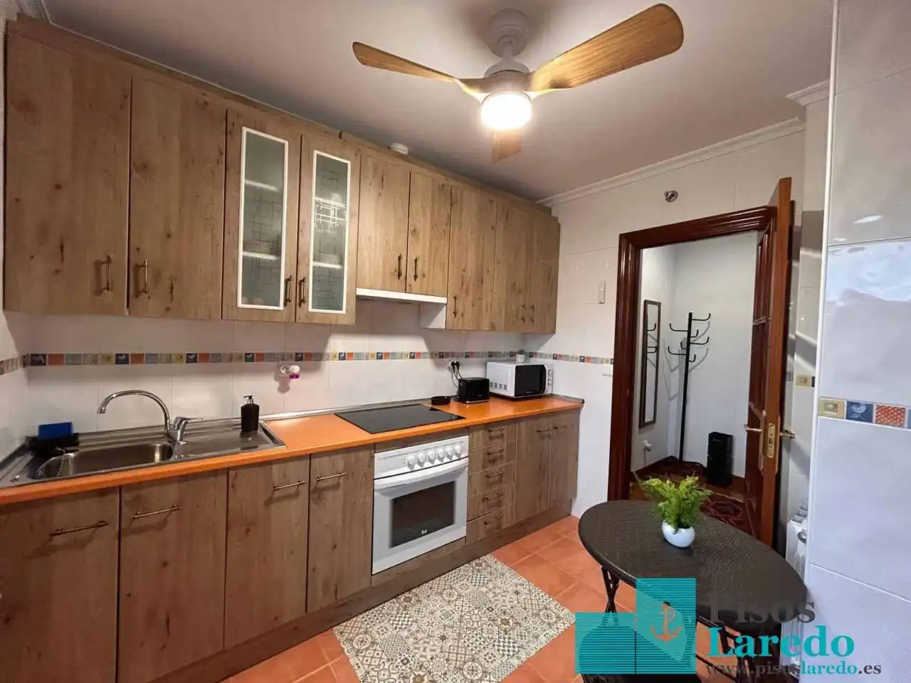 Flat for rent in Calle Badames, 27, Voto