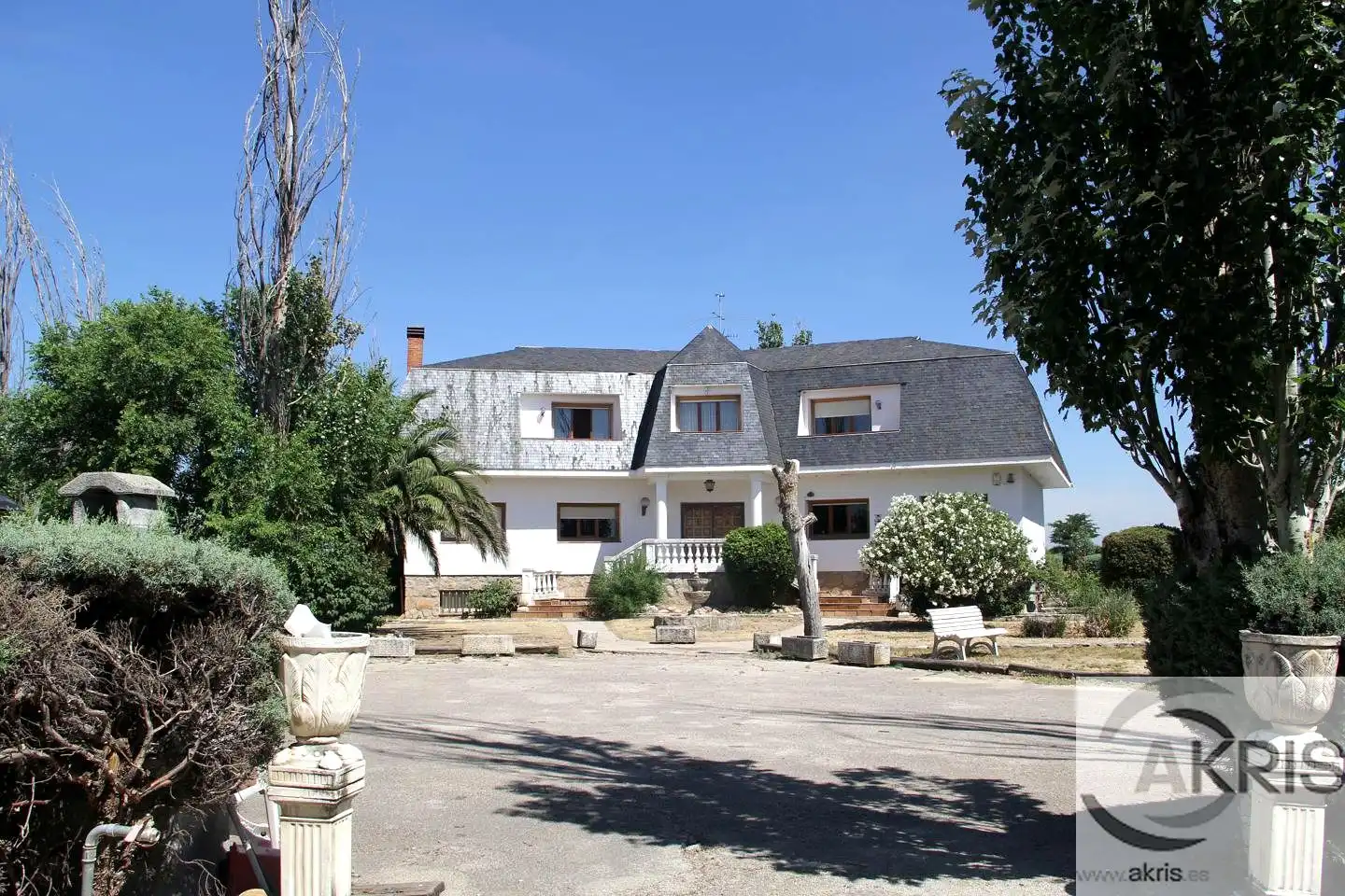 Außenansicht von Residential zum Verkauf in Alcorcón