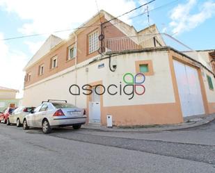 Vista exterior de Casa o xalet en venda en Yunquera de Henares amb Terrassa