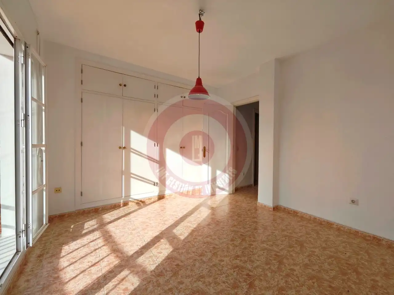 Casa adosada en venda en Vélez-Málaga amb Terrassa, Alarma i Piscina comunitària