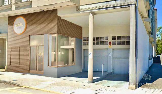 Local comercial en Venta en Pardiñeiros en O Milladoiro