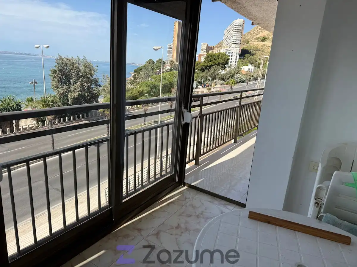 Schlafzimmer von Wohnung zur Miete in Alicante / Alacant mit Klimaanlage, Terrasse und Möbliert