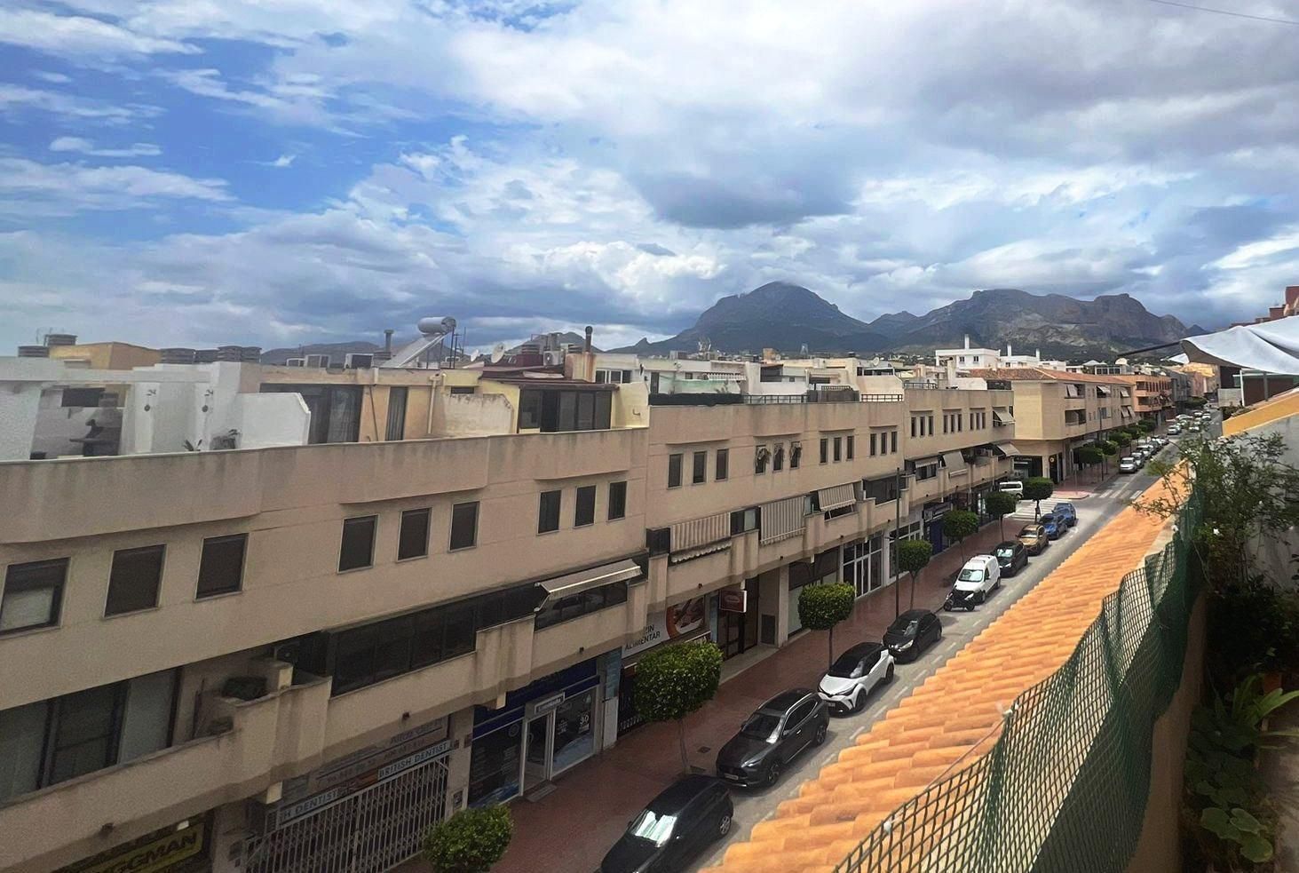 Exterior view of Duplex for sale in L'Alfàs del Pi  with Air Conditioner, Terrace and Balcony