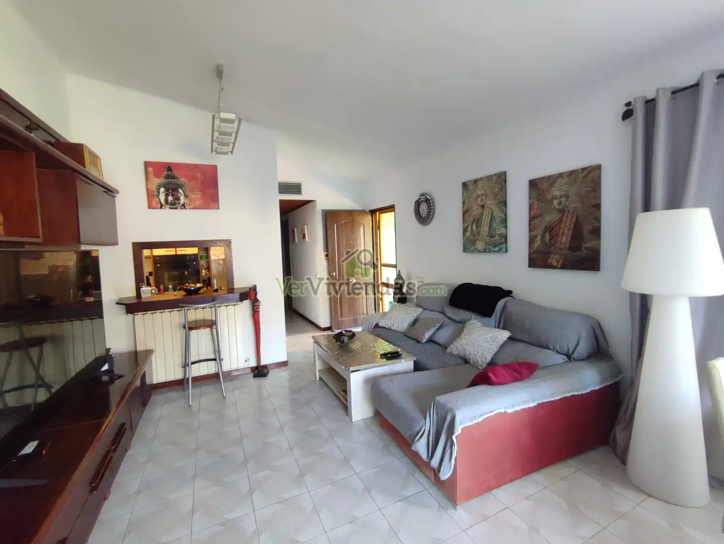 Sala de estar de Casa o chalet en venta en Torrelles de Llobregat con Aire acondicionado, Calefacción y Jardín privado