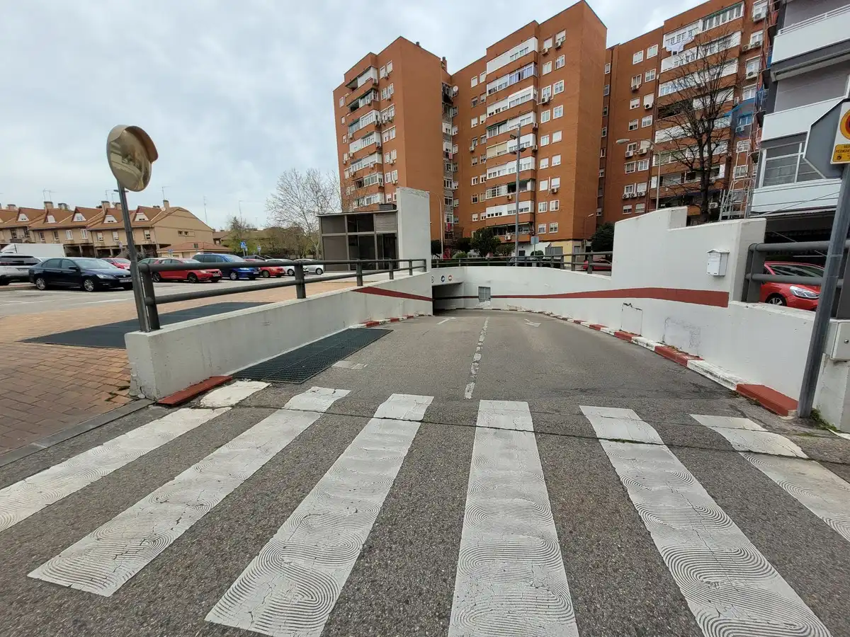 Garage for sale in Calle de Valladolid, 8, La Serna