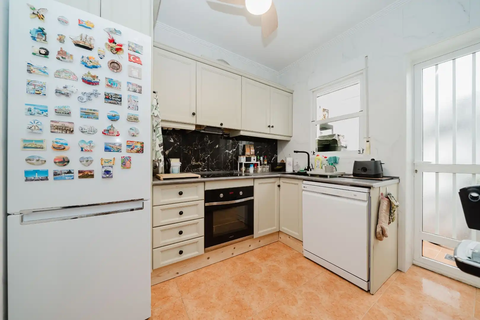 House with pool for sale in Zona Carrefour - Urbanizaciones, imagen 7
