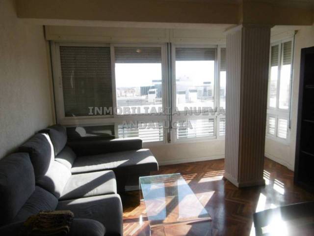 Piso en Alquiler en Los Ángeles - Cruz de Caravaca