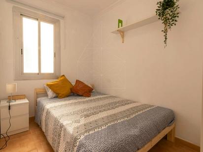 Bedroom of Flat to rent in L'Hospitalet de Llobregat  with Furnished, Washing machine and TV