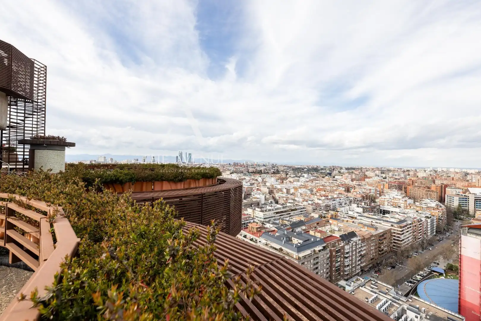 Terraza de Piso en venta en Madrid con Aire acondicionado, Calefacción y Jardín privado