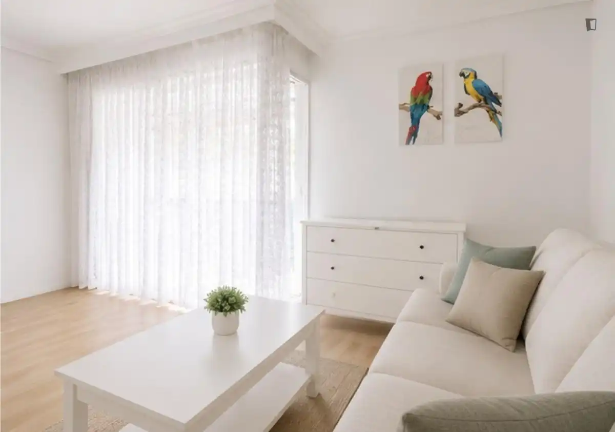 Apartamento de alquiler en Valdezarza