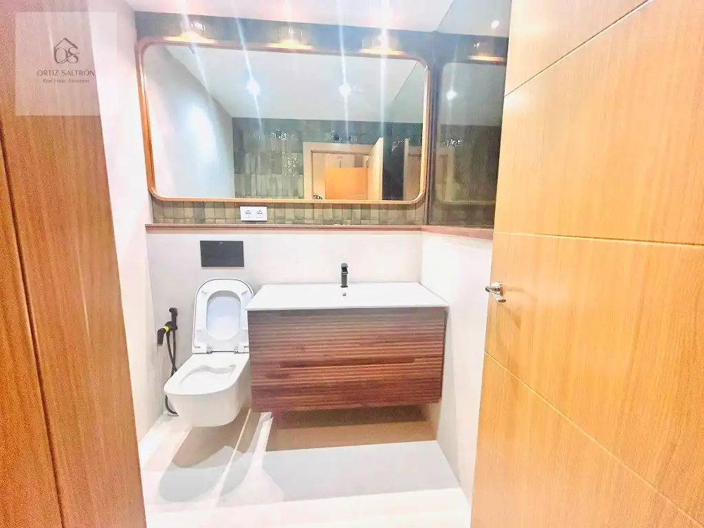 Bathroom of Flat for sale in Madrid  with Terrace