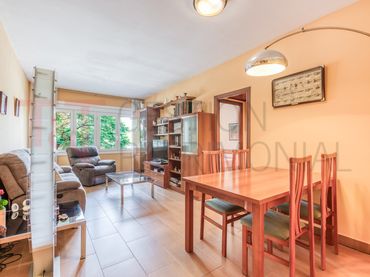 Piso con ascensor en venta en Carrer de la Marina 110