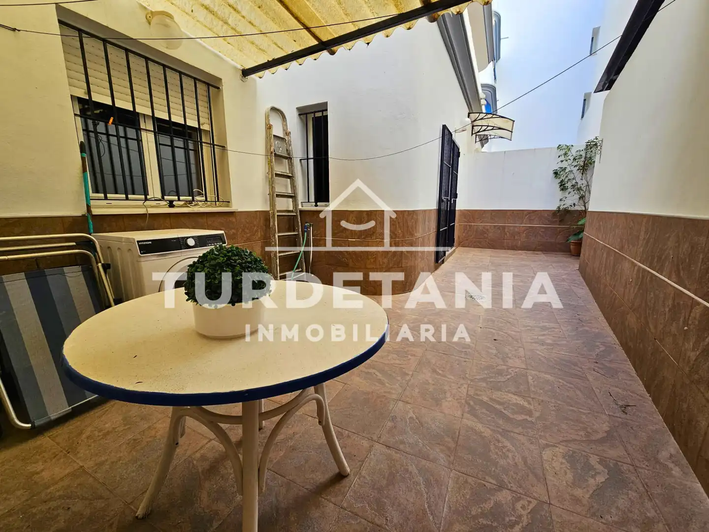 Ground floor for sale in V Centenario - Piletas - Capuchinos