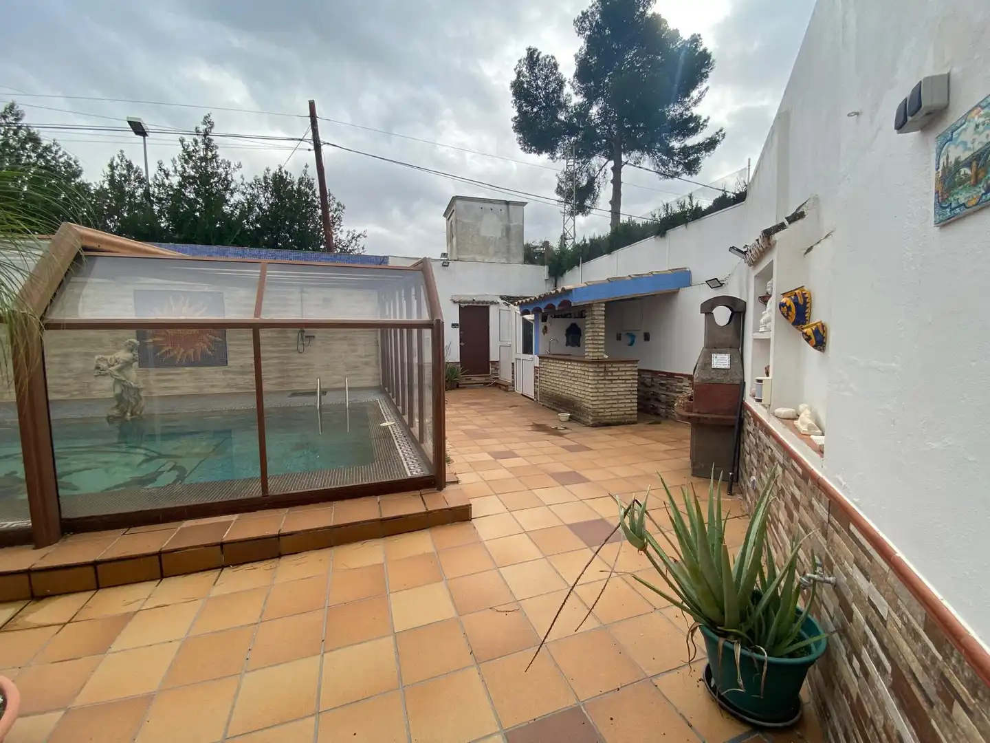 Piscina de Casa o xalet en venda en Dos Hermanas amb Aire condicionat, Jardí privat i Terrassa