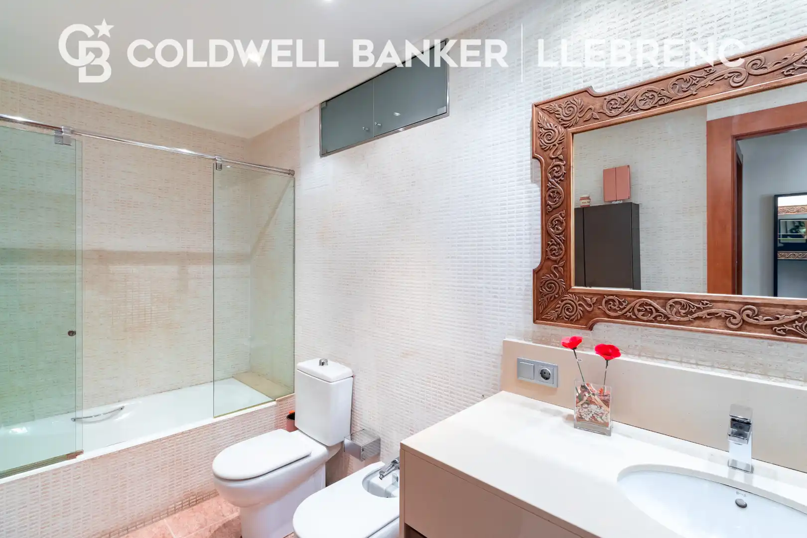 Baño de Casa o chalet en venta en Barcelona con Aire acondicionado, Calefacción y Jardín privado