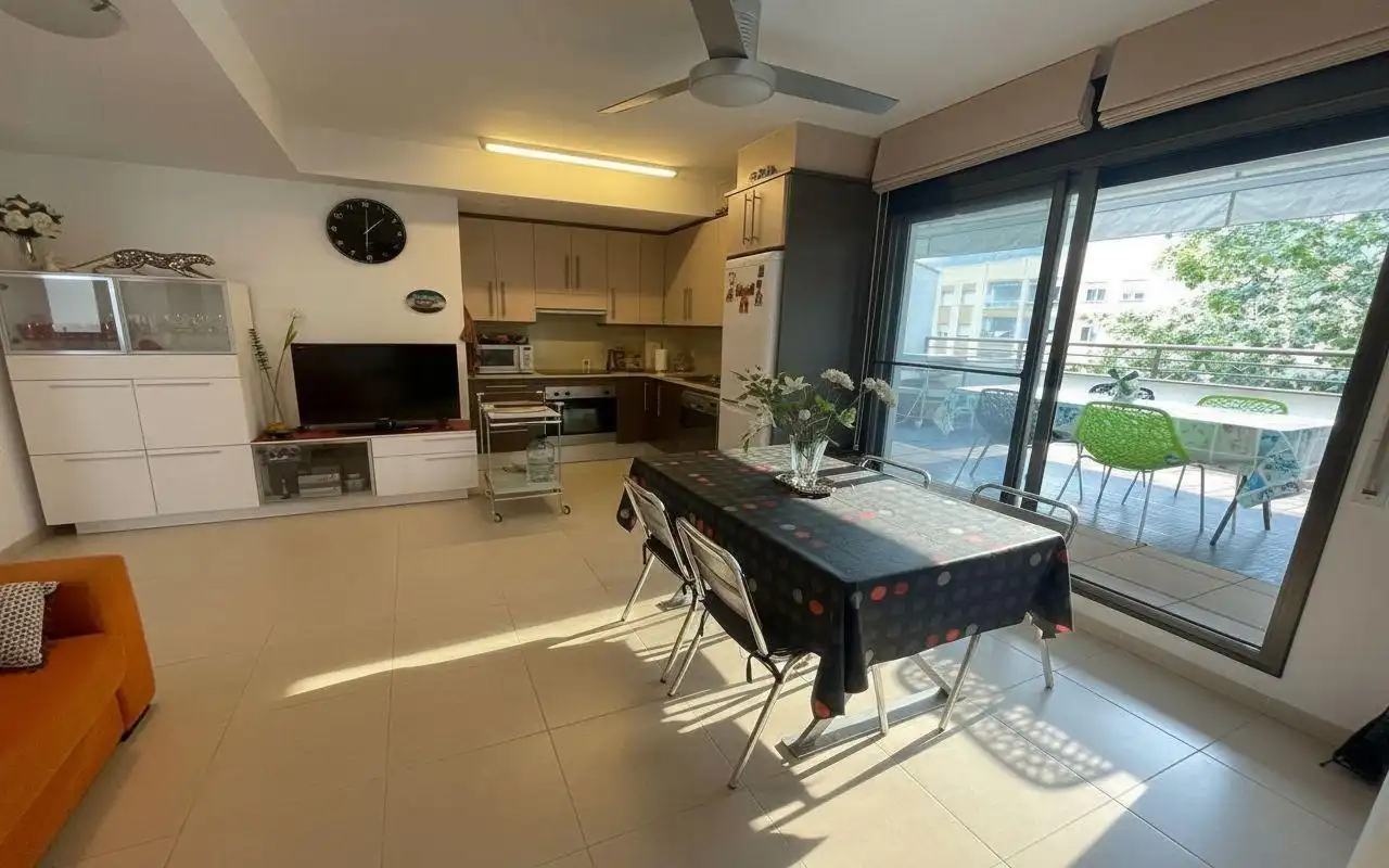 Penthouse with pool for sale in Avinguda Catalunya, imagen 3