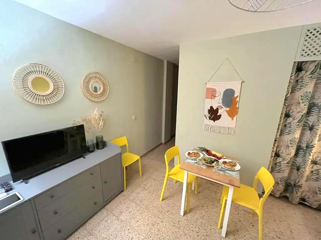 Comedor de Apartamento en venta en Salou con Aire acondicionado, Amueblado y Balcón