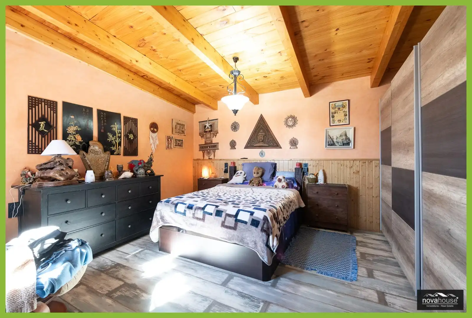 Bedroom of Houses for sale in Moclinejo