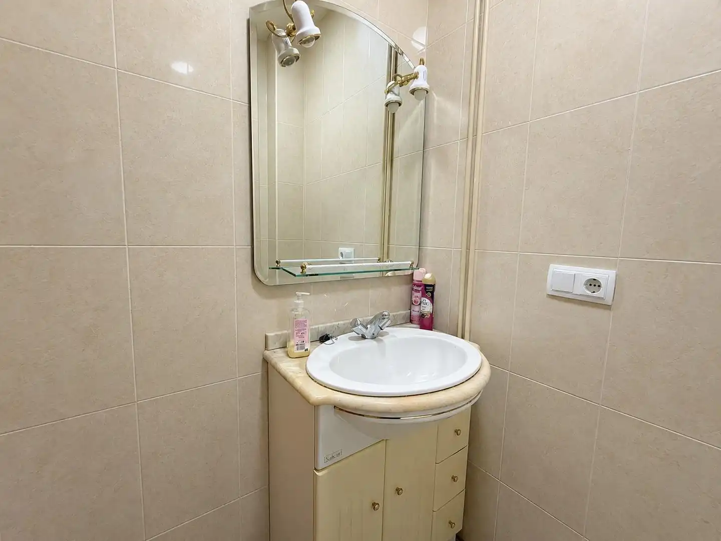 Badezimmer von Wohnung zum Verkauf in Madrid mit Heizung, Parkett und Terrasse