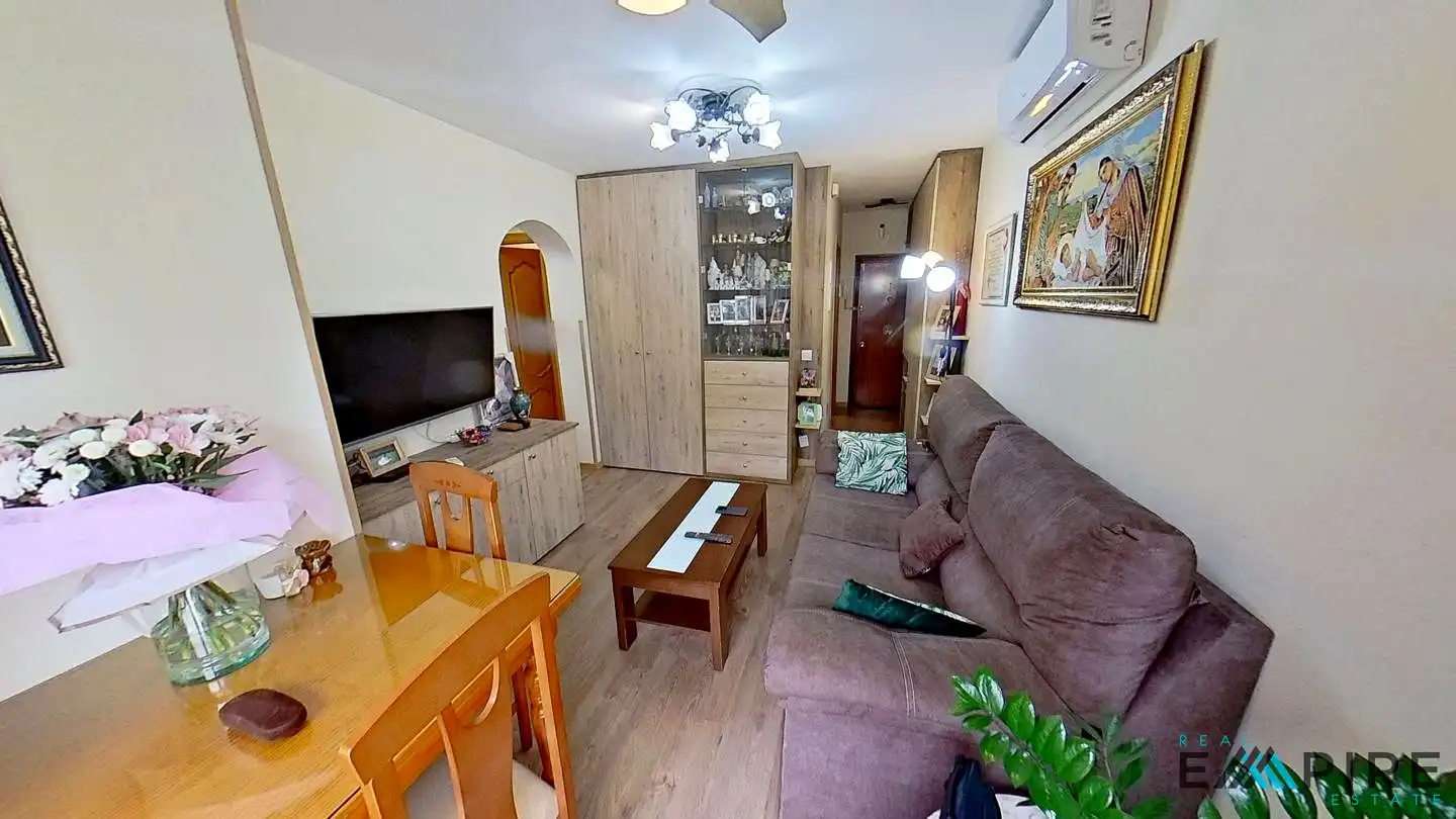 Living room of Flat for sale in Carabanchel