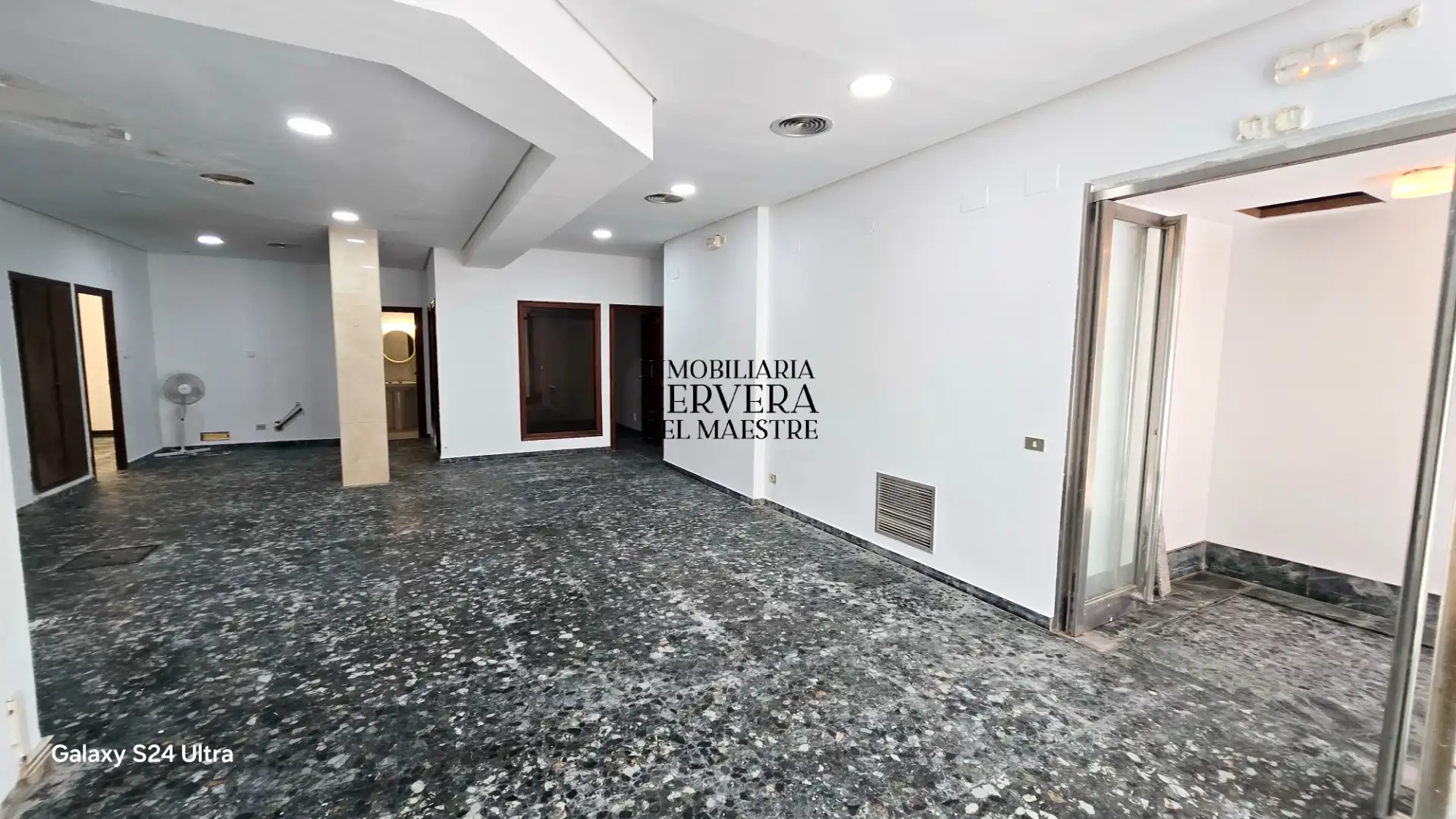 Oficina en venta en Cervera del Maestre