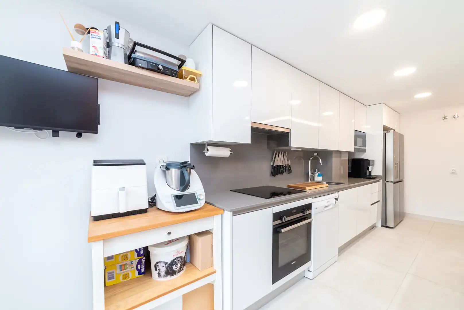 Cocina de Planta baja en venta en Boadilla del Monte con Aire acondicionado, Calefacción y Jardín privado