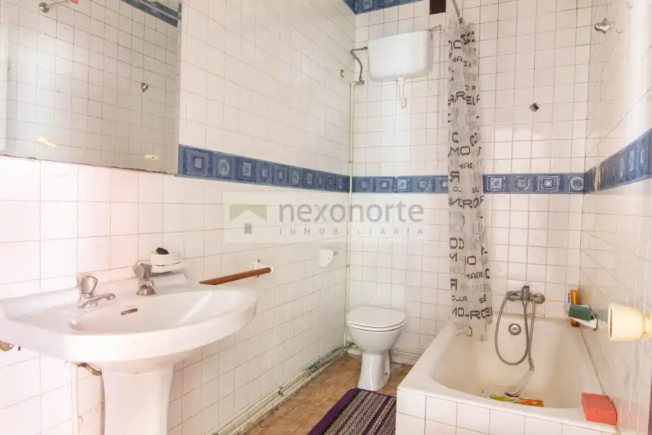Baño de Piso en venta en As Pontes de García Rodríguez 