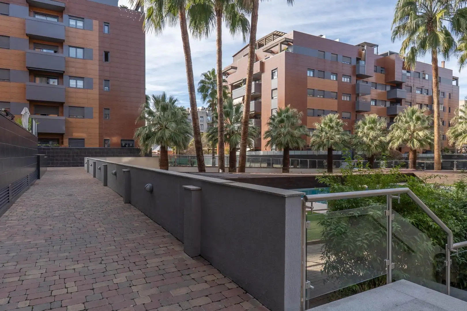 Terrasse von Wohnung zum Verkauf in Granada mit Heizung, Privatgarten und Balkon