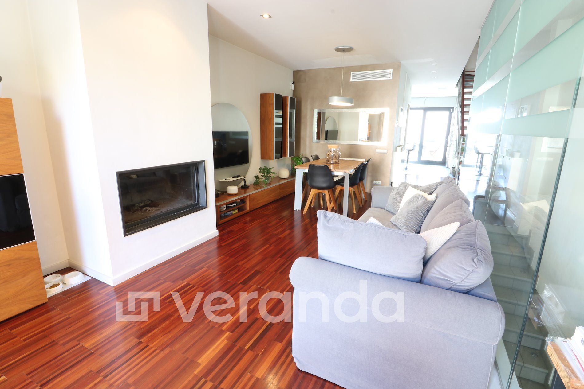 Sala d'estar de Casa adosada en venda en Ripollet amb Aire condicionat, Calefacció i Parquet