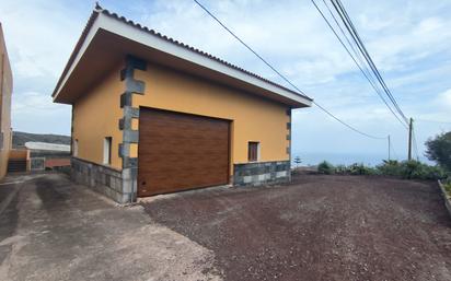 Vista exterior de Casa o xalet en venda en Santa María de Guía de Gran Canaria amb Jardí privat i Terrassa