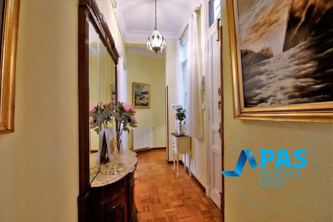 Piso en venta en Santander con Calefacción y Balcón