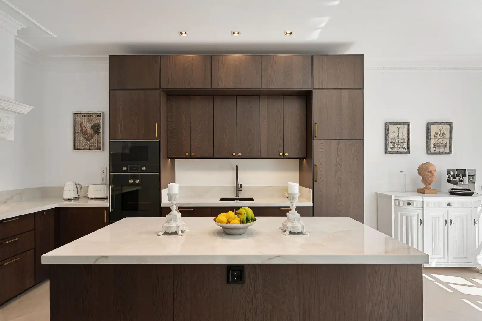 Kitchen of Houses for sale in Benahavís  with Air Conditioner, Private garden and Swimming Pool