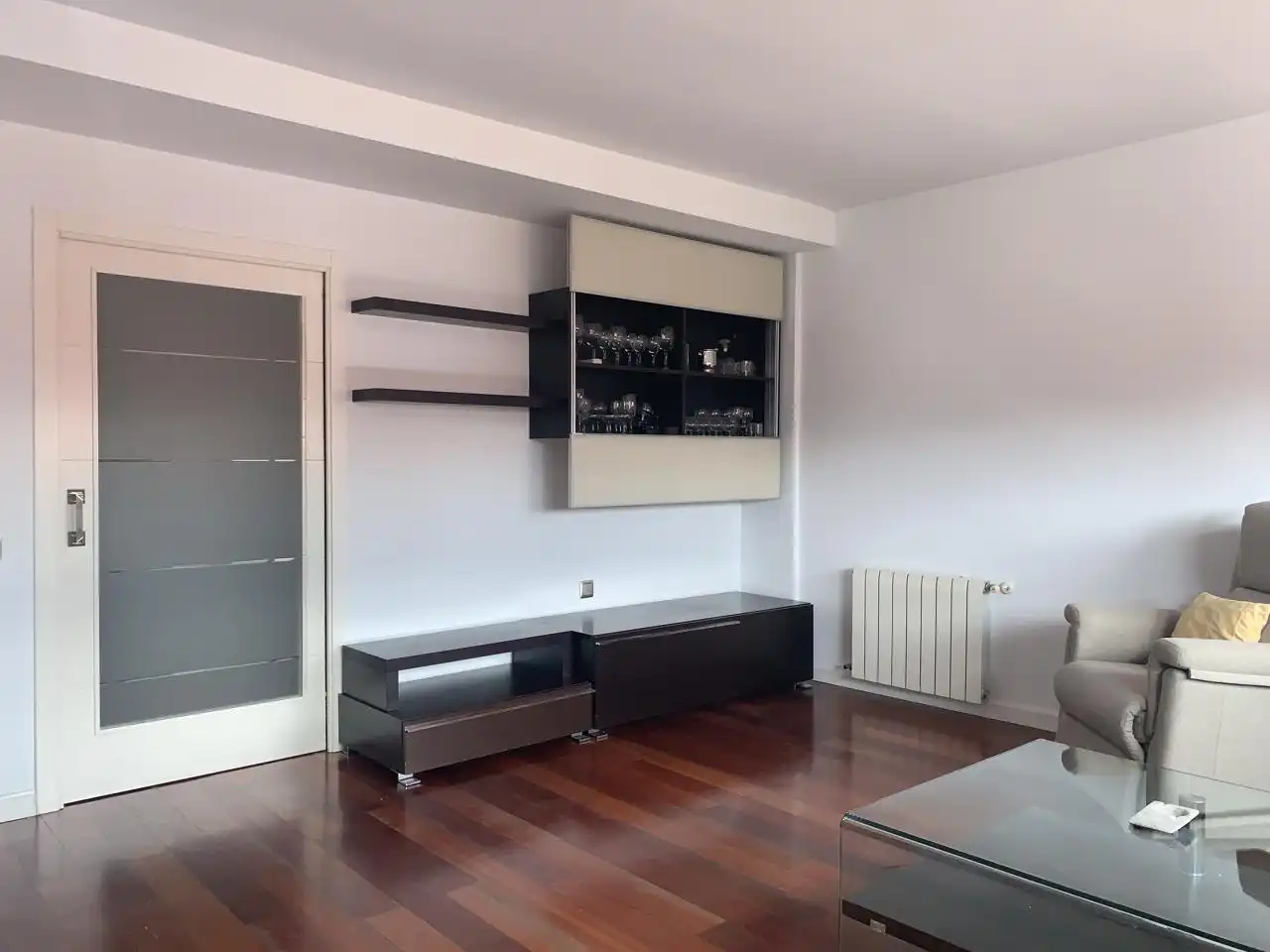 Wohnzimmer von Dachboden zur Miete in Madrid mit Klimaanlage, Heizung und Möbliert