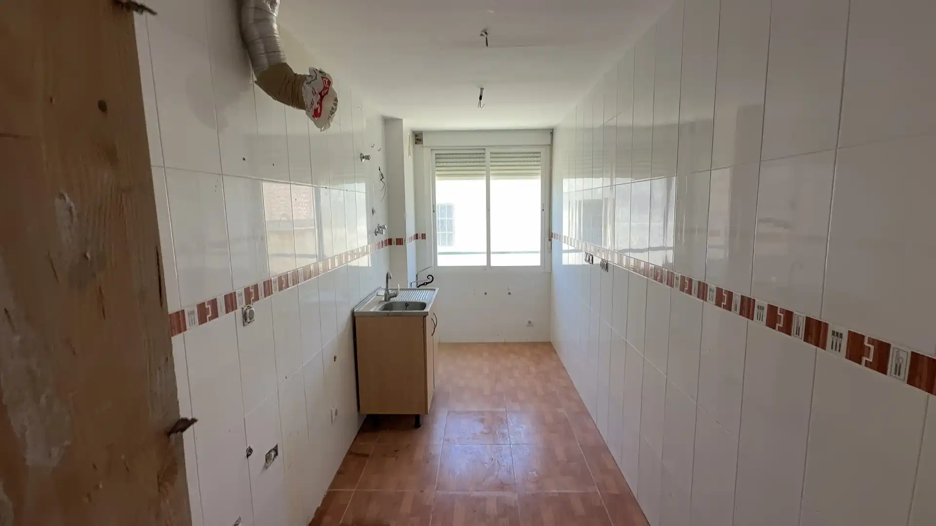 Kitchen of Flat for sale in El Pinar  with Private garden, Terrace and Storage room