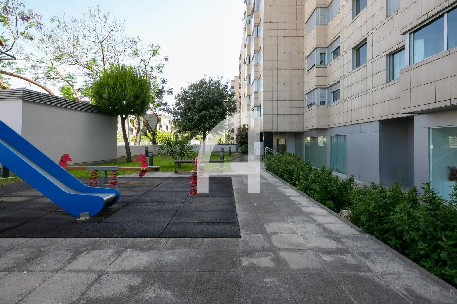 Parkplatz von Dachboden zum Verkauf in Sant Adrià de Besòs mit Klimaanlage, Heizung und Parkett