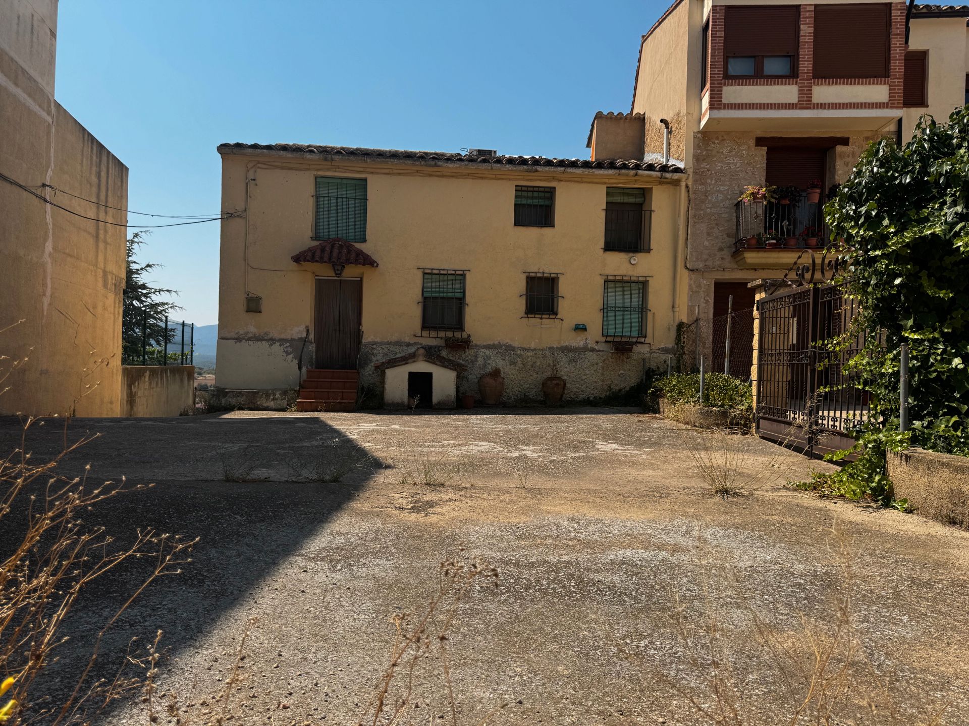 Exterior view of Country house for sale in Cretas  with Heating, Private garden and Terrace