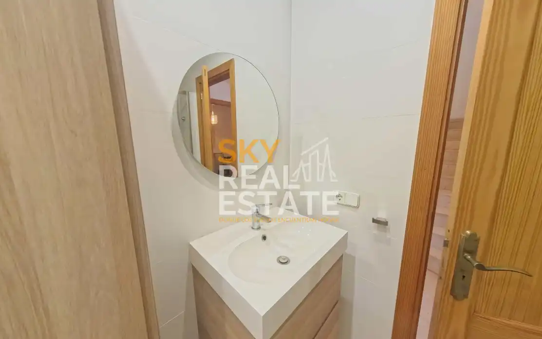 Terraced house with balcony for sale in N/A, imagen 40