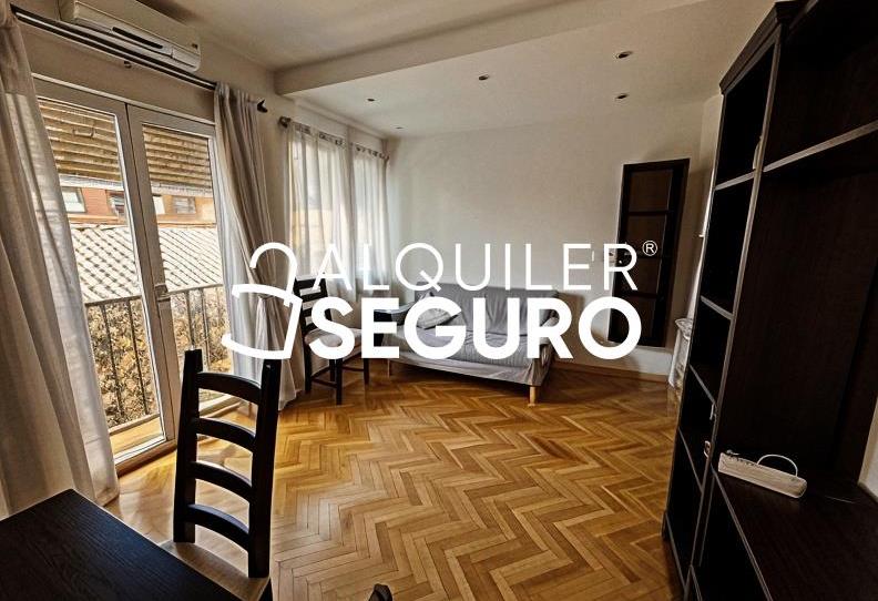 Foto 1 de Pis de lloguer a Eugenia de Montijo, Puerta Bonita, Madrid