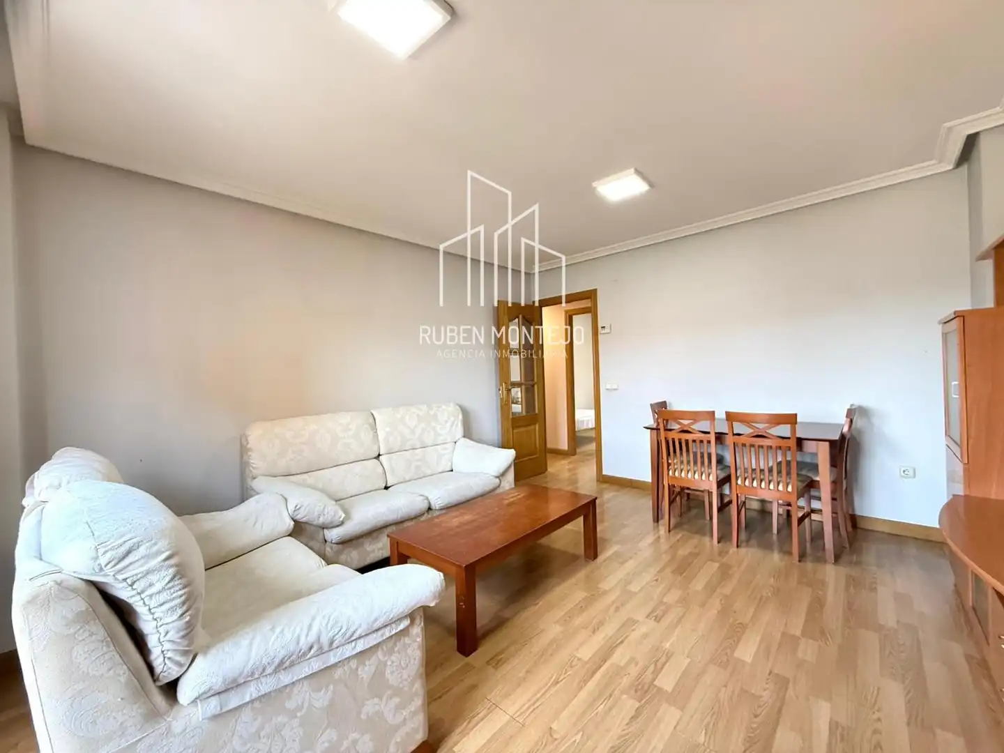 Sala de estar de Piso en venta en Salamanca con Calefacción, Terraza y Amueblado