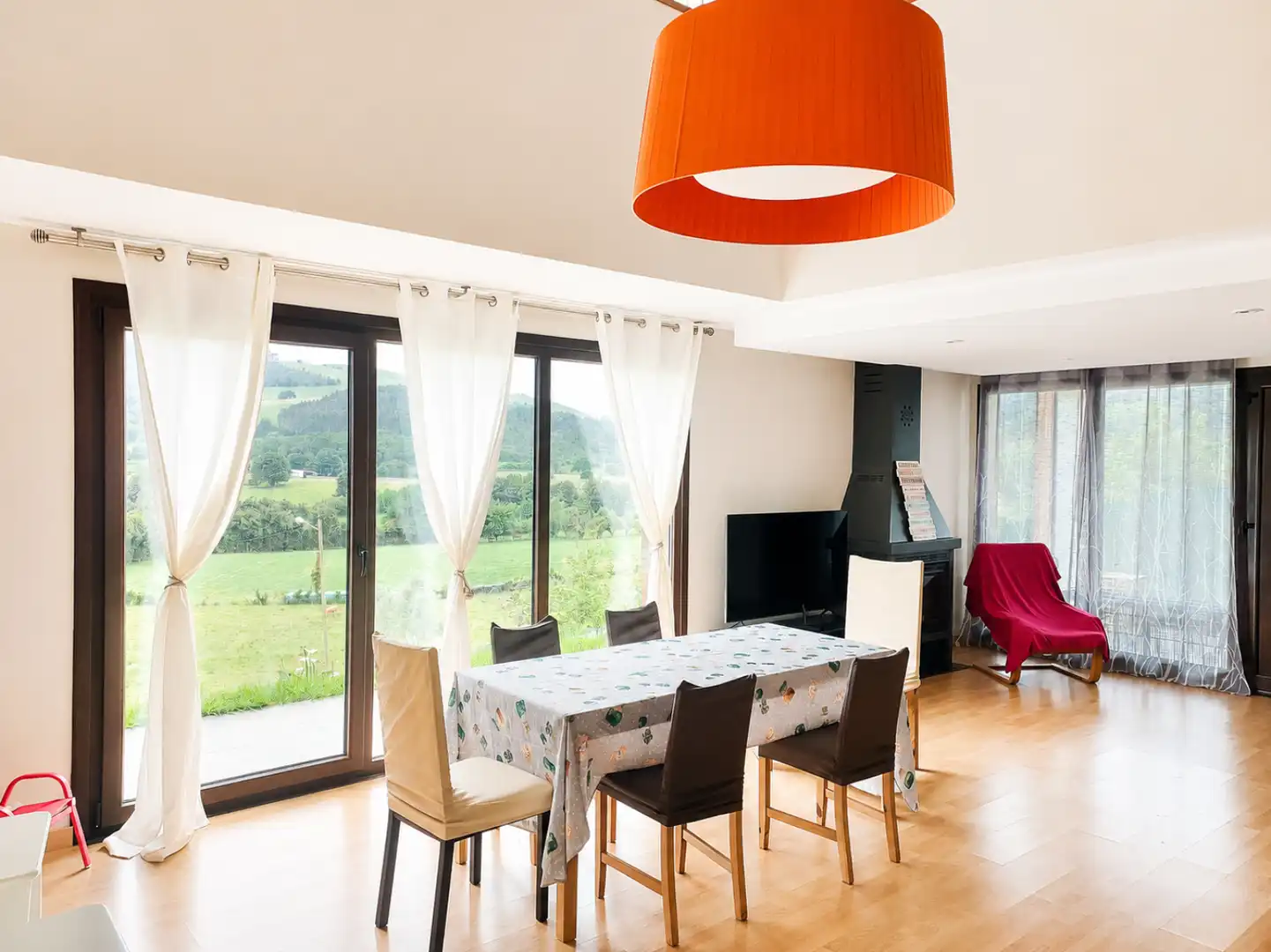 Comedor de Casa o chalet de alquiler en Villaviciosa con Calefacción y Se aceptan mascotas