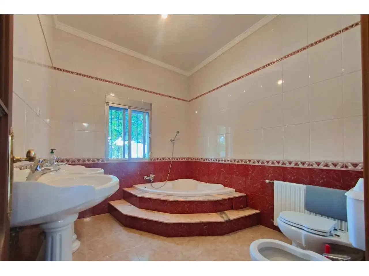 Baño de Casa o chalet en venta en Carmona con Aire acondicionado, Jardín privado y Terraza