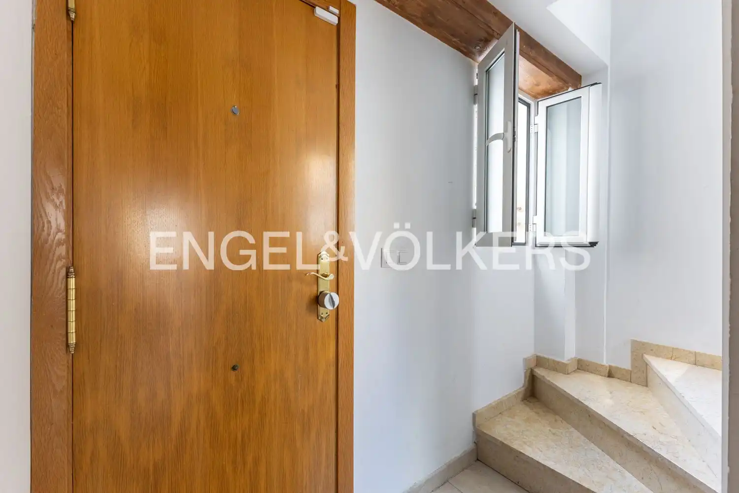 Flat for rent in Valencia  with Air Conditioner, Heating and Terrace