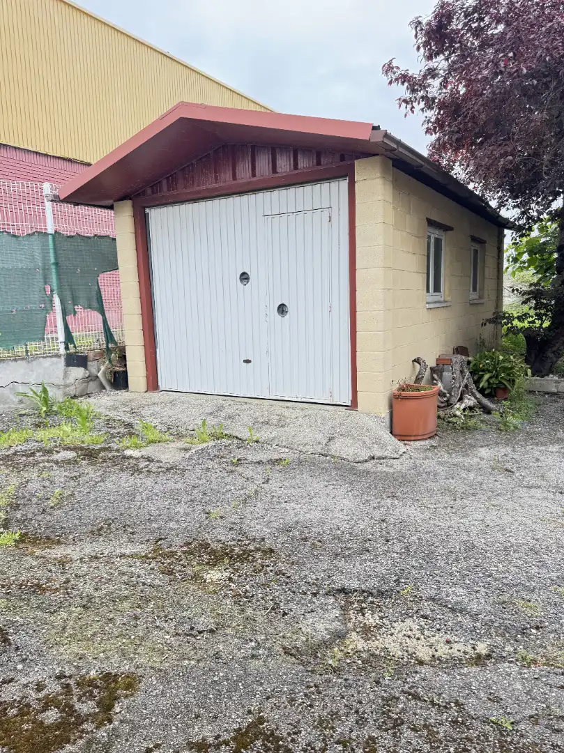 Aparcament de Casa o xalet en venda en Castrillón amb Calefacció, Jardí privat i Parquet
