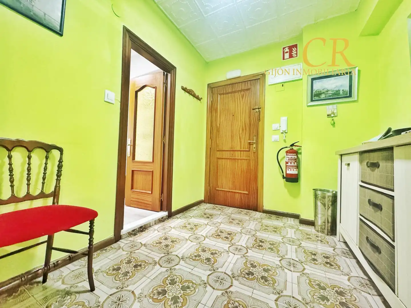 Piso en venta en Gijón  con Calefacción, Terraza y Amueblado
